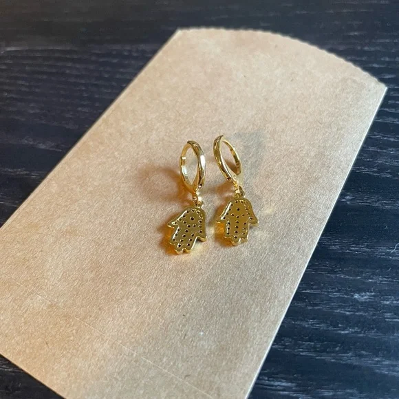 NWOT HAMSA HAND Huggie Hoop Earrings - Picture 2 of 2